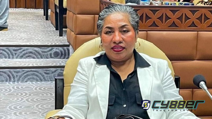 Saudah Bantah Kekayaan Hendrik Lewerissa Naik Signifikan Setelah Jadi Gubernur
