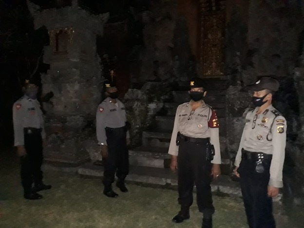 Anggota Gabungan Piket Fungsi Malam Gelar Patroli di Wilayah Kecamatan Ubud