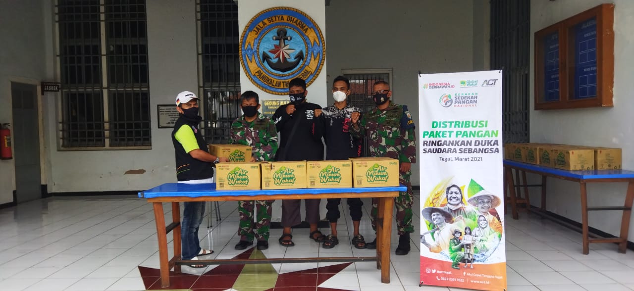 ACT Tegal Luncurkan 700 Karton Air Minum Wakaf Gratis untuk Polri, TNI, Hingga Masjid dan Pesantren