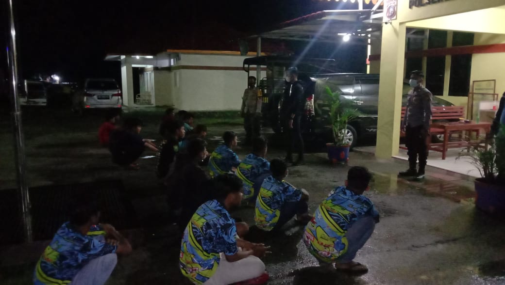 Menjelang Nataru, Polsek Batang Gansal Razia Warnet 