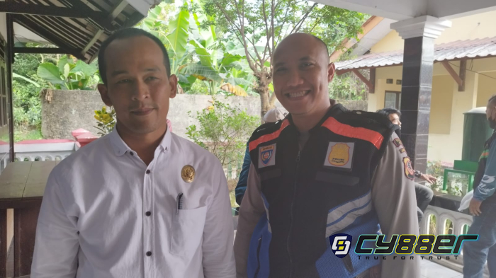 Dekat dengan Warga, Bhabinkamtibmas Cijeruk Ajak Jaga Kamtibmas di Desa Sukaharja