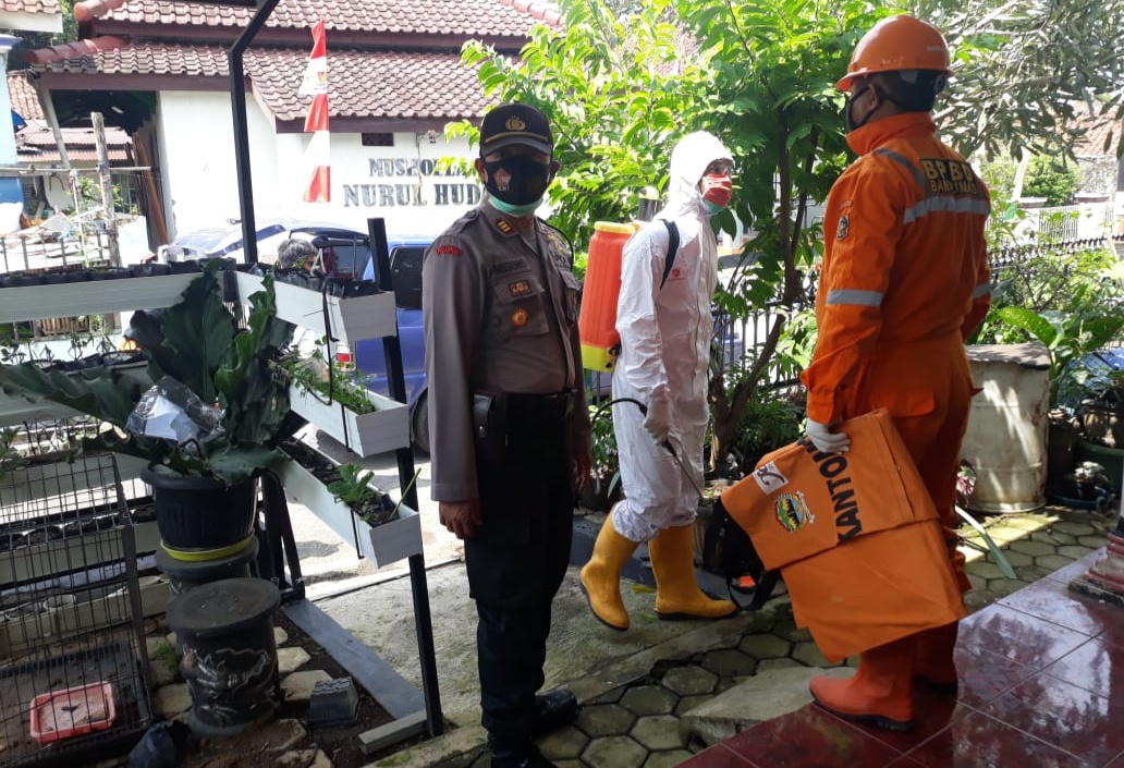 Mayat Perempuan Ditemukan di Kamar Mandinya Sudah Membusuk
