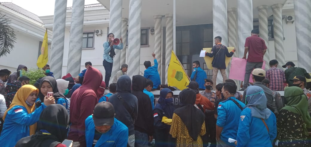 Adanya Temuan BPK RI Provinsi Banten di Kabupaten Pandeglang, PMII Mengelar Aksi di Gedung Bupati dan DPRD Pandeglang