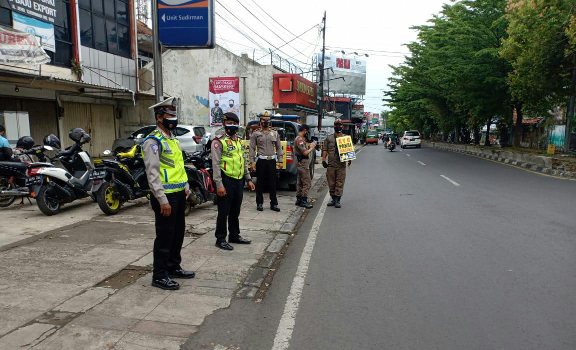 Ops Yustisi Penegakan Disiplin Prokes di Wilkum Polrestabes Bandung