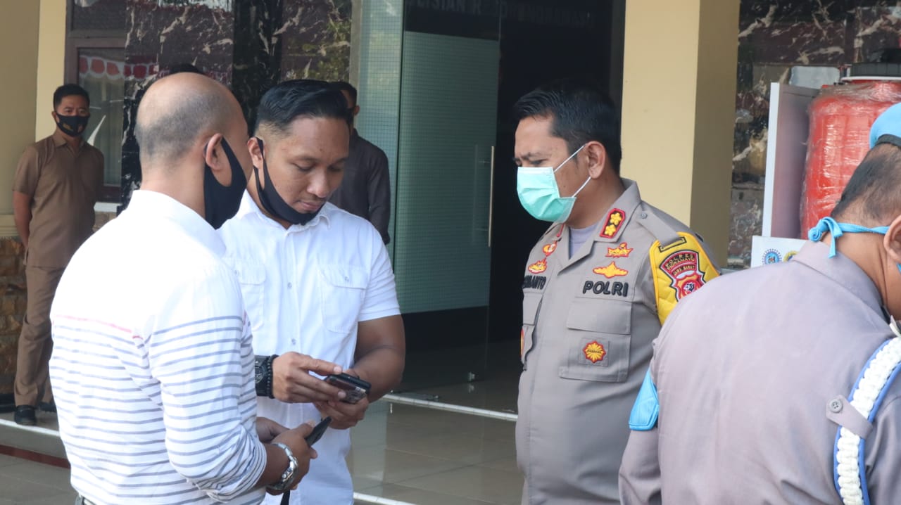 Untuk Kelengkapan Administrasi, Kapolres Indramayu Pimpin Pemeriksaan Senjata Api