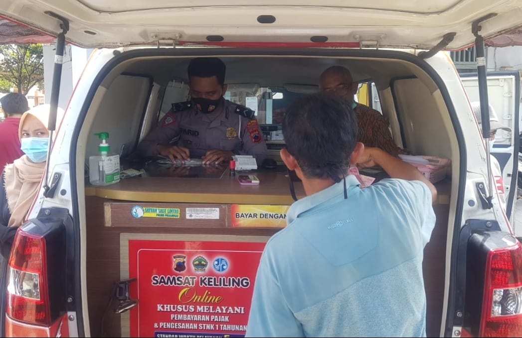 Samsat Keliling Permudah Masyarakat Melakukan Pembayaran Pajak Kendaraan