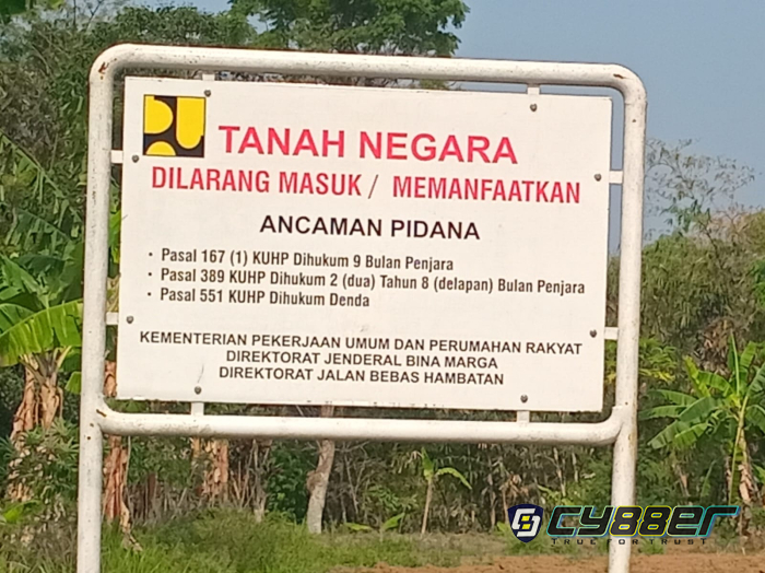 Papan Pengumuman Kementerian PUPR  Membuat Warga Terdampak Proyek Jalan Tol  Seksie 4 Sengsara Selama 8 Tahun