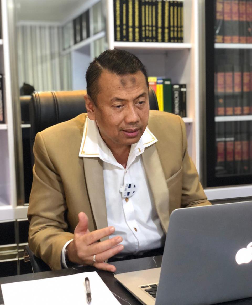 KAPITRA AMPERA: Manipulatif Terhadap Undang-Undang Cipta Kerja