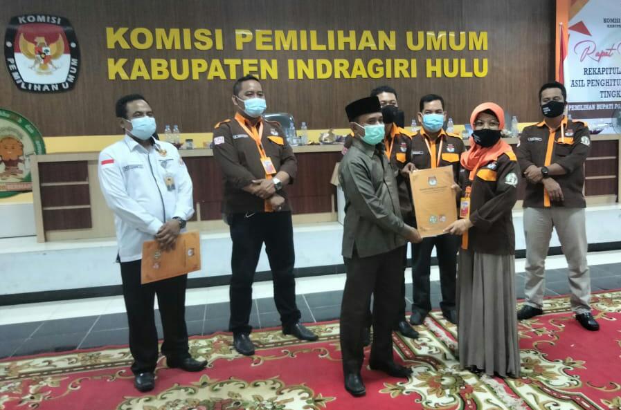 Pemilukada Inhu Dimenangkan Rezita-Junadi, Selisih Ratusan Suara Dengan Rizal-Yoghi