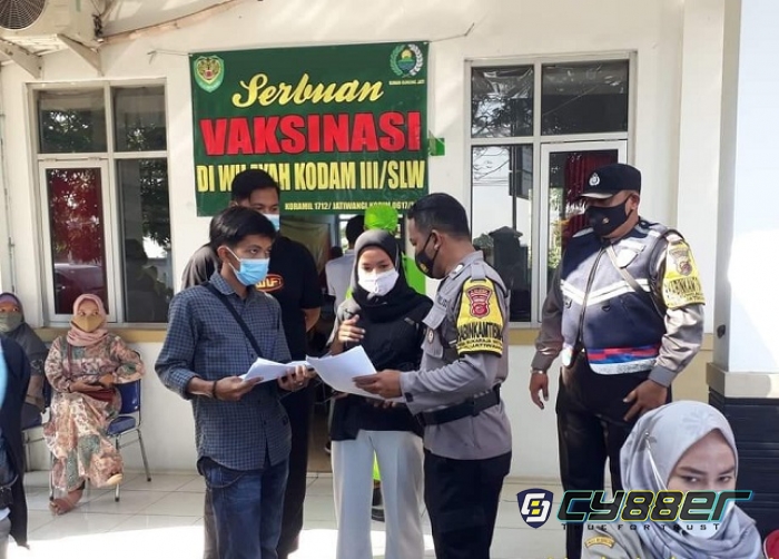 Polsek Jatiwangi Kawal Pelaksanaan Vaksinasi Sinergitas