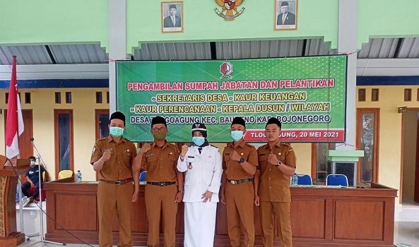 Kepala Desa Tlogoagung Lantik 4 Perangkat Desa