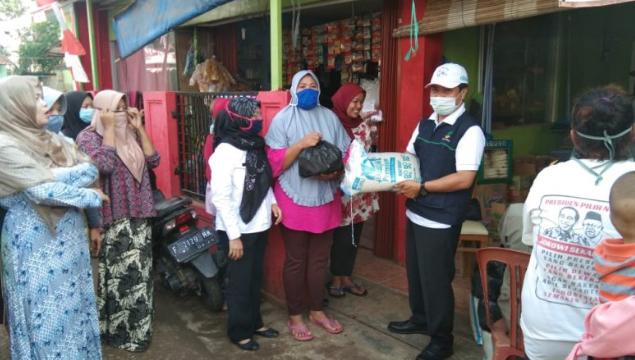 Penyaluran Program Bantuan Sembako Melalui BNI dan Mandiri Digelar di Wilayah Kec. Ciseeng Bersama TKSK Kecamatan
