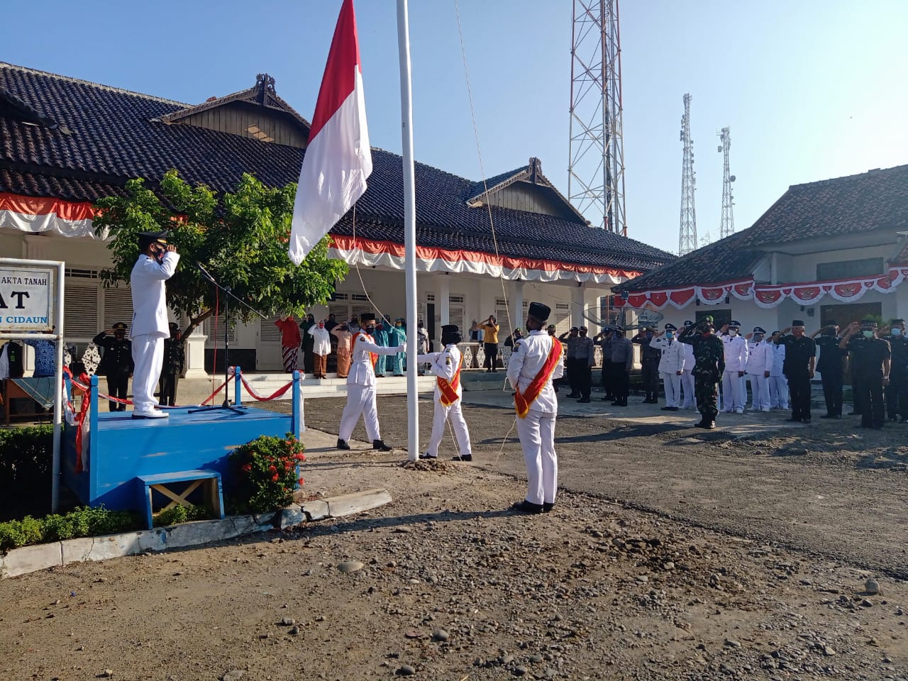 Kecamatan Cidaun Gelar Upacara Kemerdekaan RI Ke -75 dengan Menerapkan Protokol Kesehatan