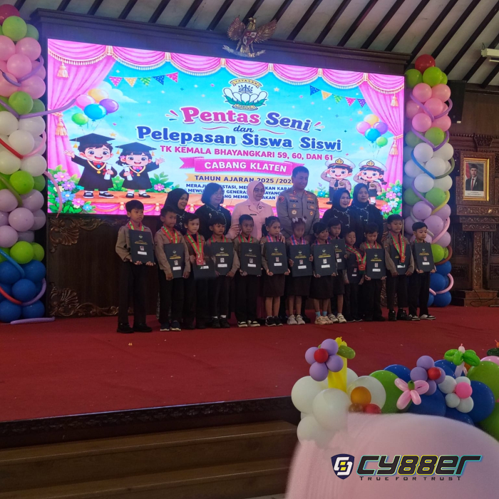 Cetak Generasi Unggul Sejak Dini, TK Kemala Bhayangkari Cabang Klaten Gelar Pentas Seni dan Pelepasan Siswa