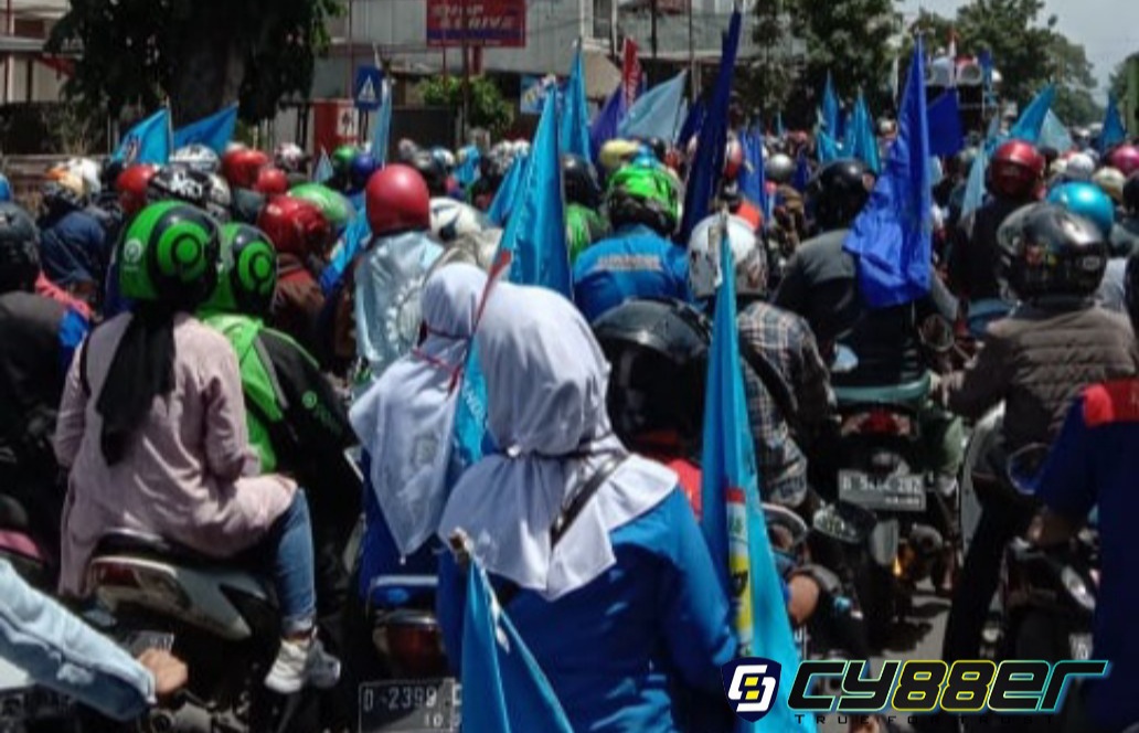 ABJ Kembali Turun Ke Jalan Melakukan Penolakan Undang-Undang Omnibus Law yang Akan Segera di Paripurnakan
