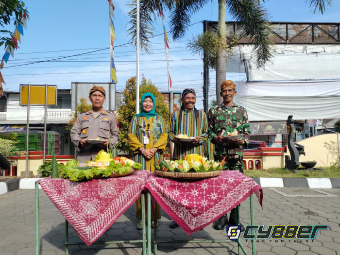 Danramil Jajaran Kodim Klaten Hadiri Upacara Peringatan Hari Jadi ke-222 Kabupaten Klaten Tingkat Kecamatan