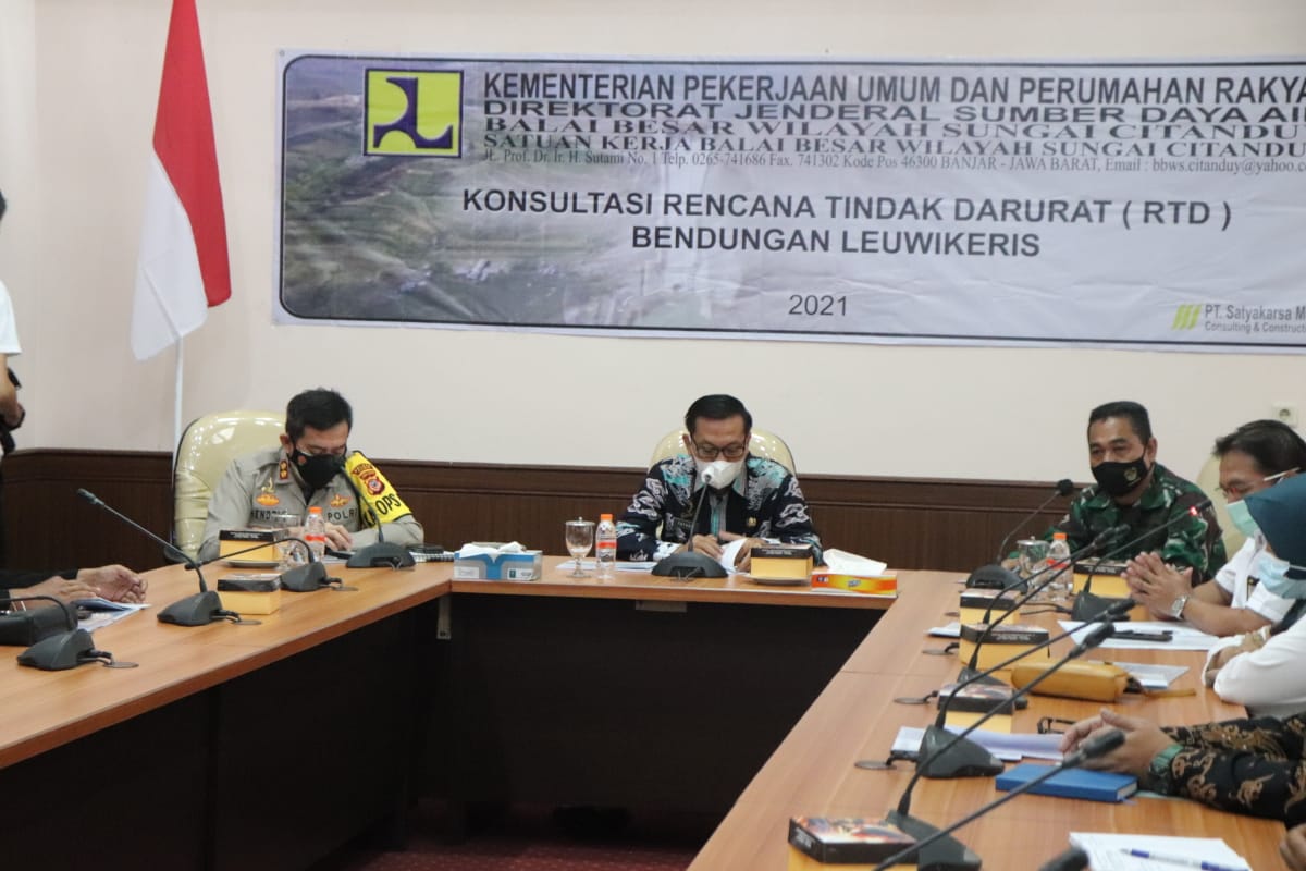 Hadiri Sosialisasi RTD Bendungan Lewi Keris, Kapolres Ciamis Berpesan, Para Pekerja Tetap Terapkan 5M 