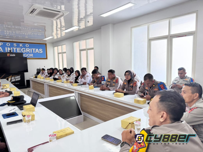 Tampung Aspirasi Masyarakat  Polres Bogor Gelar Jumat Curhat