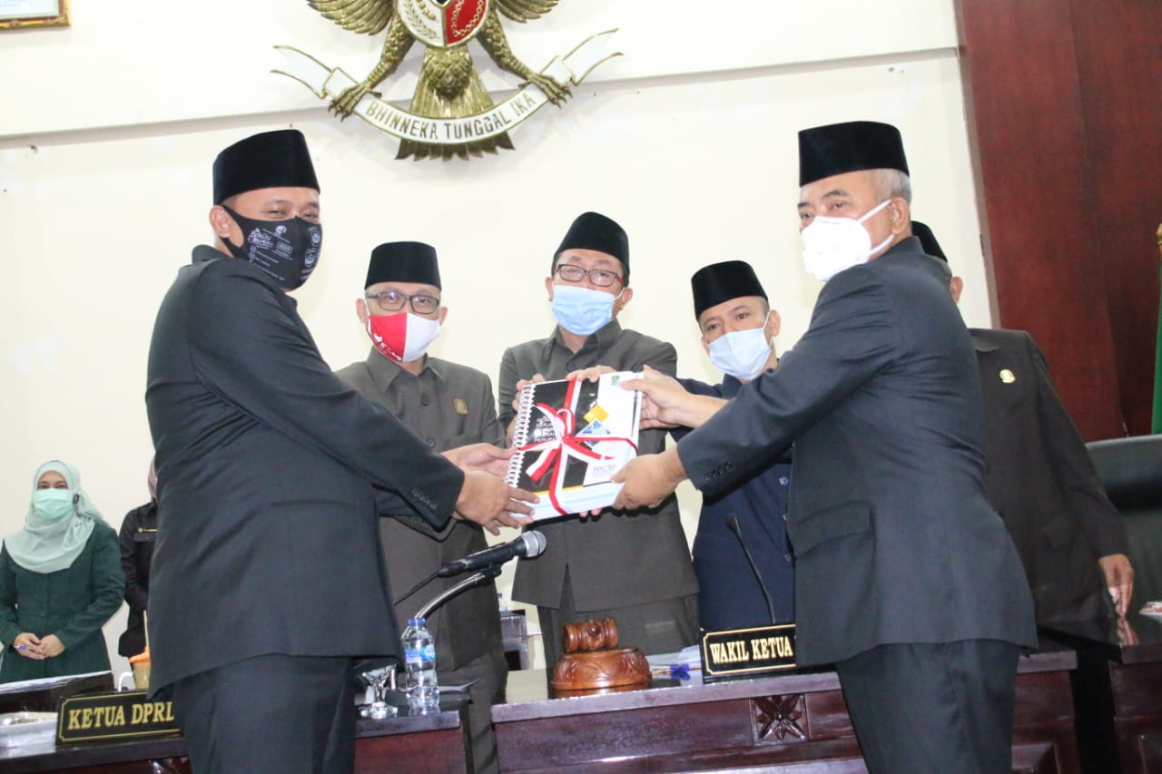 SIDANG PARIPURNA PERUBAHAN KUA dan PPAS TAHUN 2020 SERTA PENANDATANGAN KESEPAKATAN REVISI RPJMD KOTA BEKASI TAHUN 2018-2023
