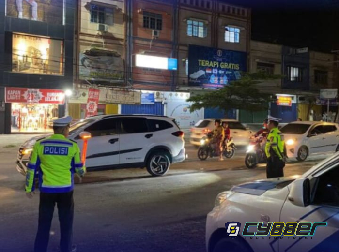 Jaga Kamtibmas dan Antisipasi Kriminalitas, Satlantas Polres Oku Gelar Blue Light Patrol Malam Hari