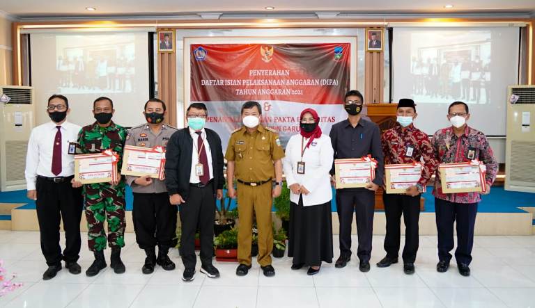 Bupati Serahkan DIPA dan Penandatanganan Pakta Integritas Lingkup KPPN Garut