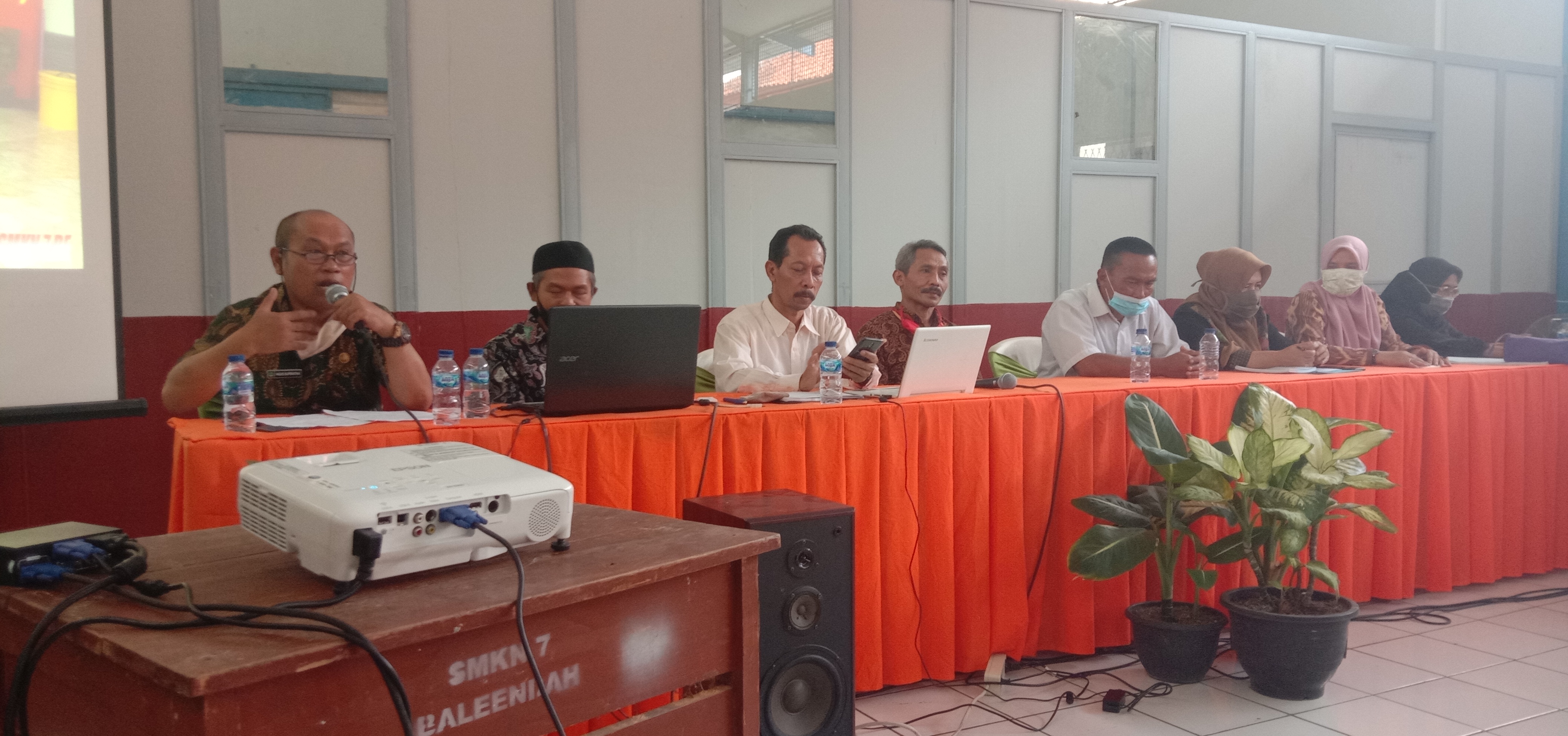 SMKN 7 Baleendah Gelar Rapat Sosialisasi Program Sekolah