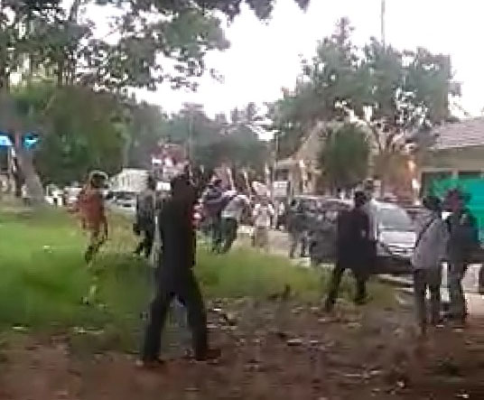 Dua Ormas Bentrok, 2 Anggota PP Luka  Kapolsek Tanjung Bintang Ikut Terluka