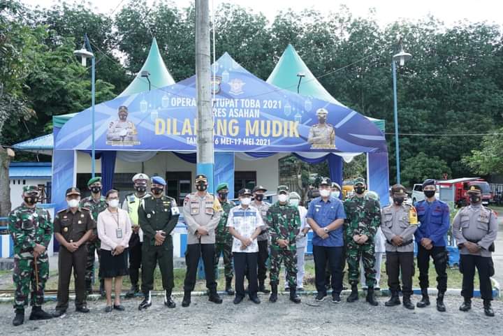 Giliran Forkopimda Kabupaten Asahan Tinjau Pos Penyekatan Larangan Mudik