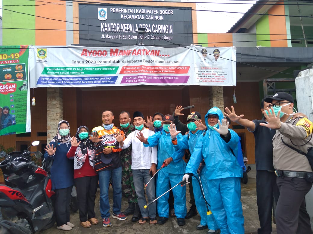  Penyemprotan Disinfektan di Wilayah Desa Caringin Kecamatan Caringin