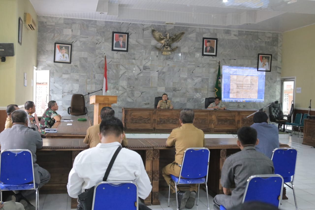 Pemerintah Kabupaten OKU Menyediakan layanan Bantuan Penyemprotan Disinfektan Sebagai langkah Antisipasi Penyebaran Virus Corona/Covid-19
