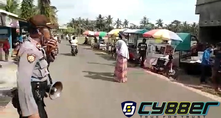 Forkompimcam Kemranjen Banyumas, Tertibkan Para Pelanggar Protokol Kesehatan 