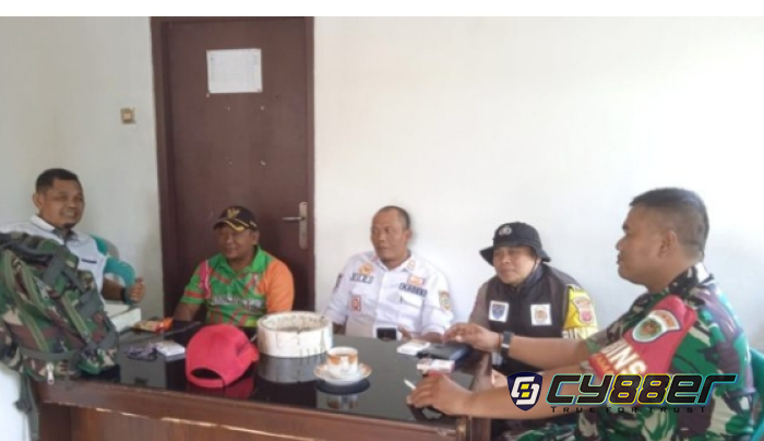 Sinergitas TNI–Polri Bersama Toga dan Tomas Desa Sukamahi Diperkuat