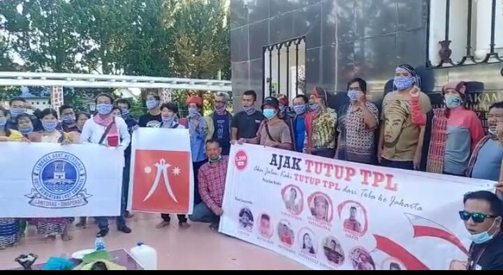 Aksi Jalan Kaki dari Toba - Istana, Panjang Umur Perjuangan Tutup TPL