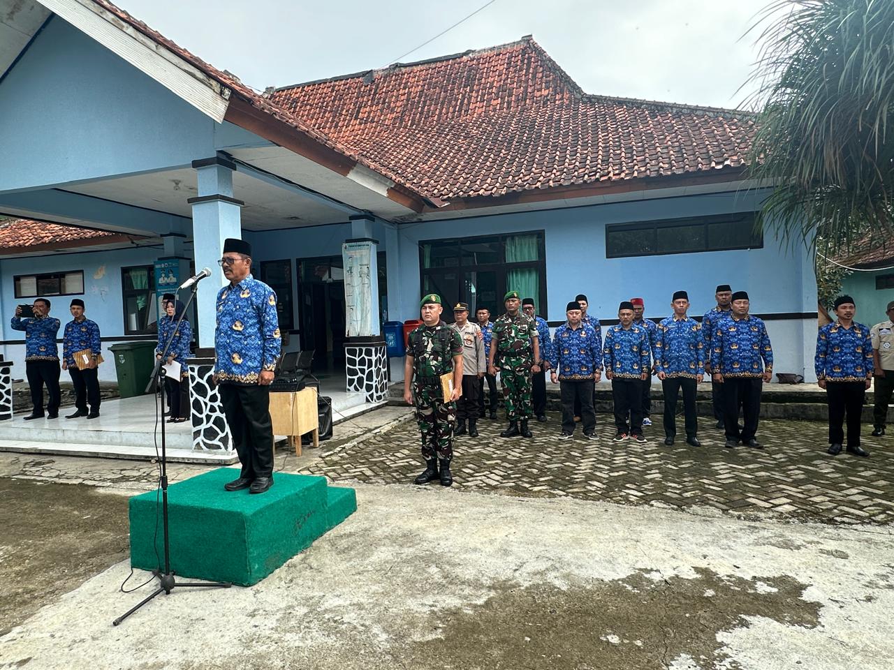 Kapolsek Cilograng Akp Asep Dikdik dan Anggota Laksanakan Giat Upacara Hari Otomoni Daerah XXVII Tahun 2024 