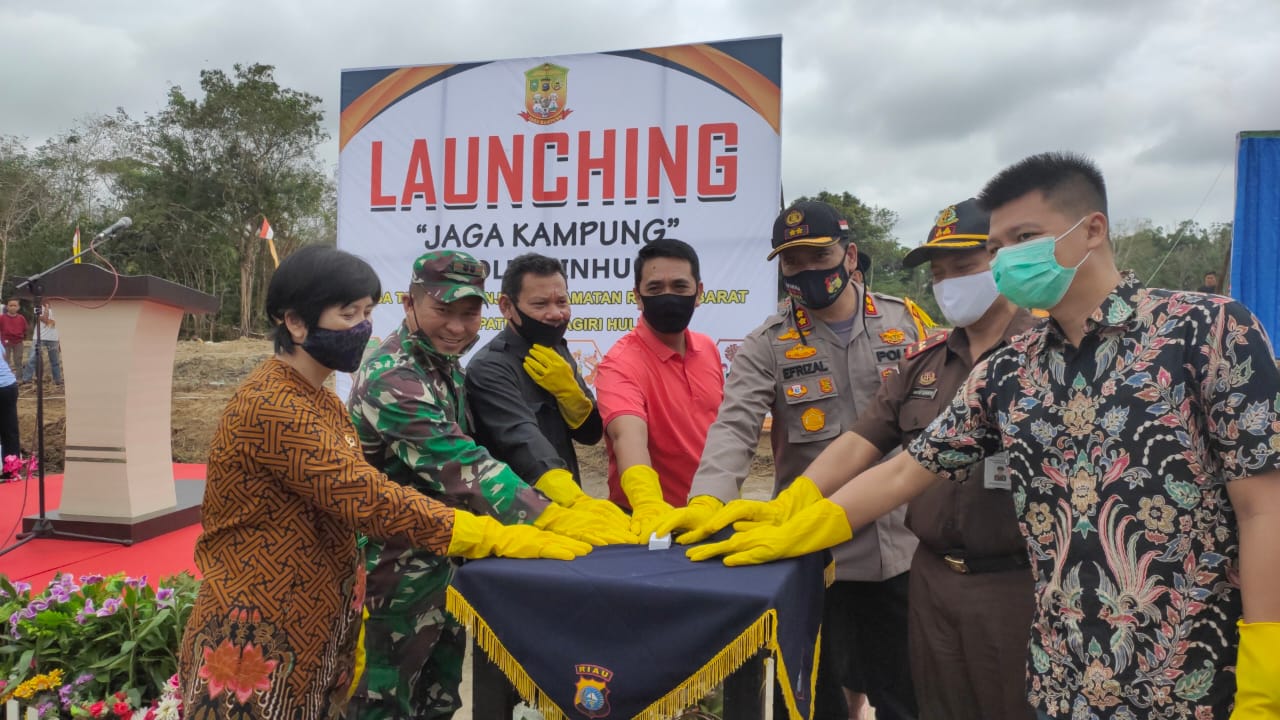 Dibantu PT. SSR Launching Kampung Tangguh Nusantara, Kapolres Inhu : Semoga Masyarakat Mampu Atasi Masalah Sendiri