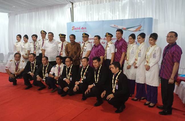 Batik Air Apresiasi 18 Awak Pesawat Penerbangan “Misi Kemanusiaan” Rute Soekarno-Hatta, Tangerang – Wuhan – Batam