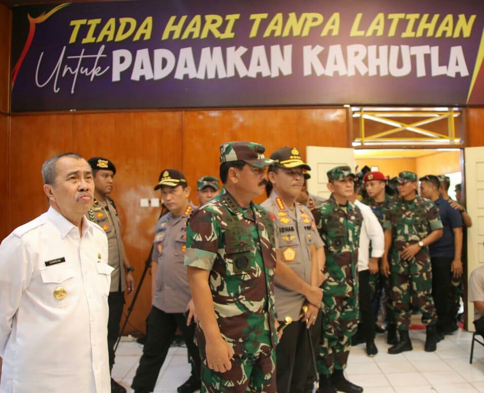 Kapolri : Saya Apresiasi Inovasi Polda Riau Dan Seluruh Forkopimda Riau Cegah Dan Atasi Karhutla