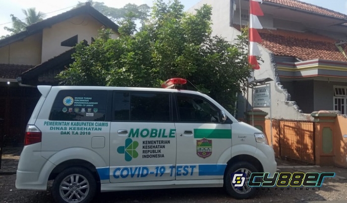 Mobil Ambulance Covid-19 Puskesmas Cimaragas, Kirim Tabung Oksigen ke Rumah Kepala Puskesmas yang Berada di Pamarican