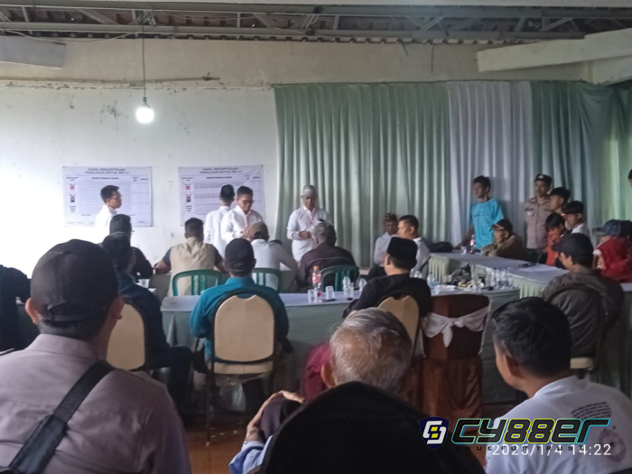 Warga RW 01 Desa Tangkil Caringin Bogor, Antusias Ikuti Pemilihan Ketua RW 