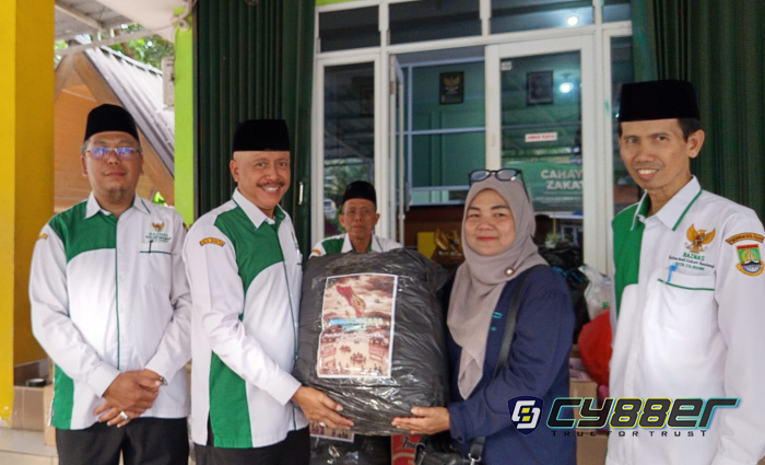 Melalui Baznas, Cyber88 Peduli Salurkan Bantuan untuk Korban Bencana Sumatera