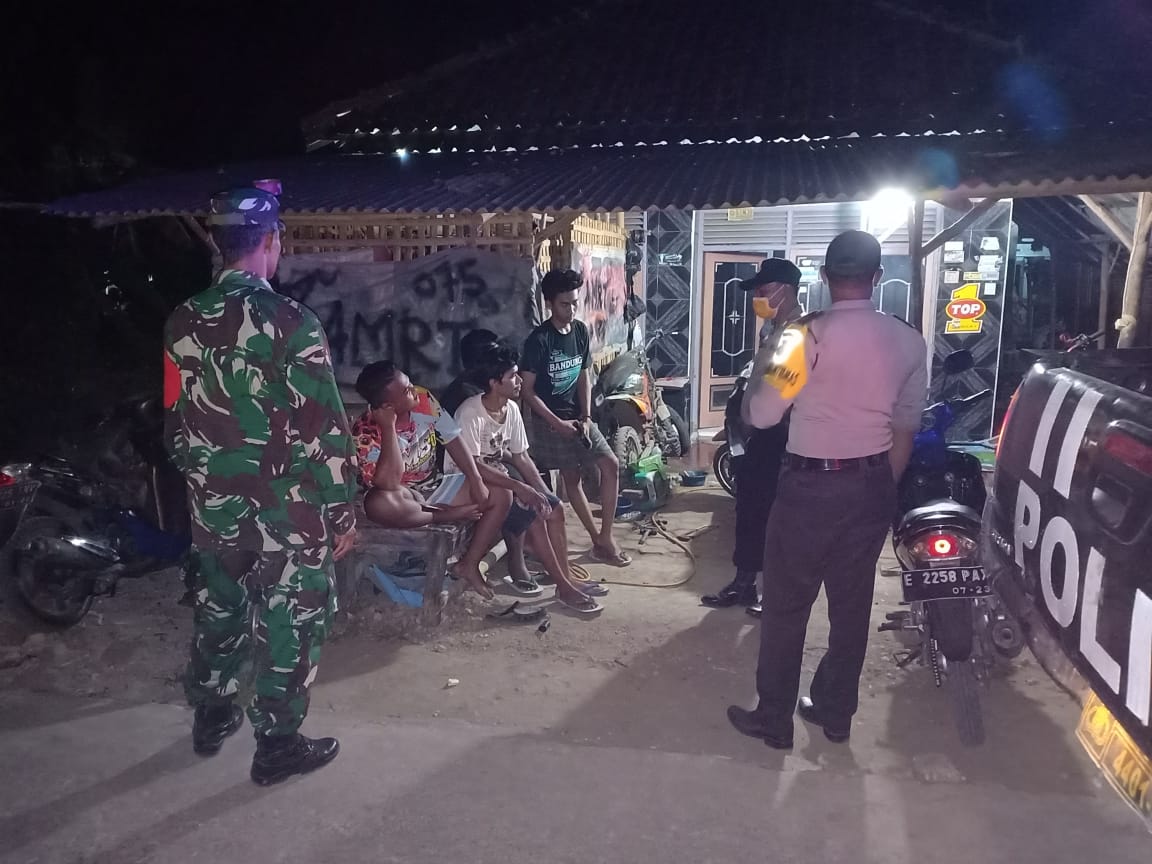Jelang Pilkada 2020, Polsek Pasekan Tingkatkan Patroli Gabungan 