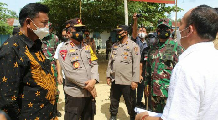 Antisipasi Terjadinya Kerusuhan, Kapolda Sumut dan Pangdam I/BB Tinjau Pengamanan TPS di Labuhanbatu