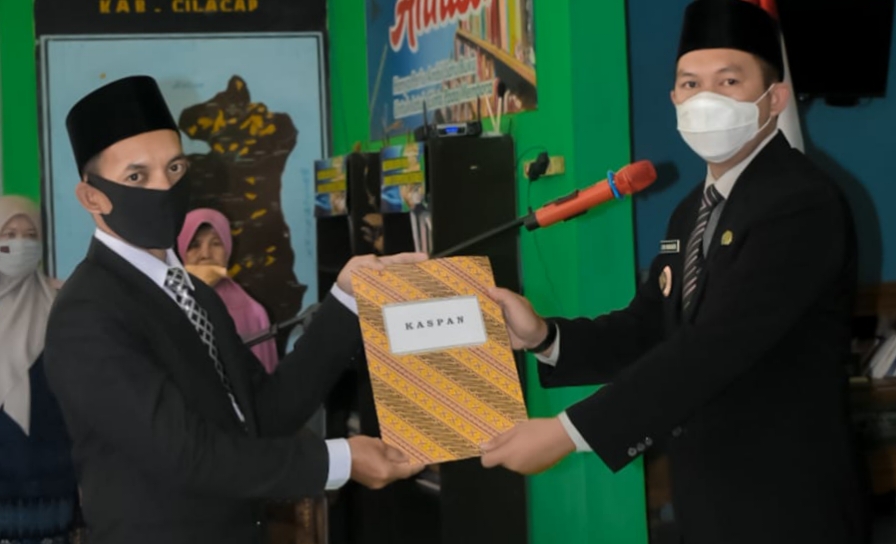 Kaspan di Lantik Sebagai Kepala Dusun Tambleg Desa Tambaksari 