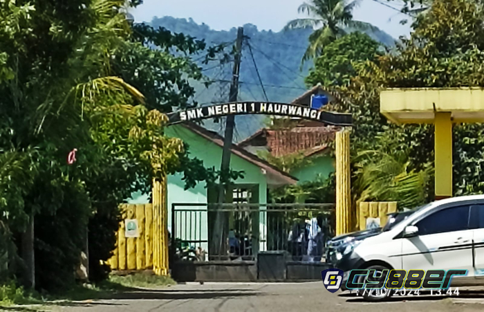 Diduga Pungli Gaya Baru, Wali Murid Diminta Iuran Beli Tanah Untuk Perluasan Komplek SMKN 1 Haurwangi