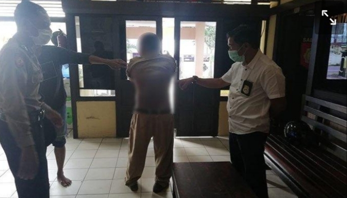 Tidak Masuk Data Bansos, 9 Warga Desa Engkasan Keroyok Sekdes