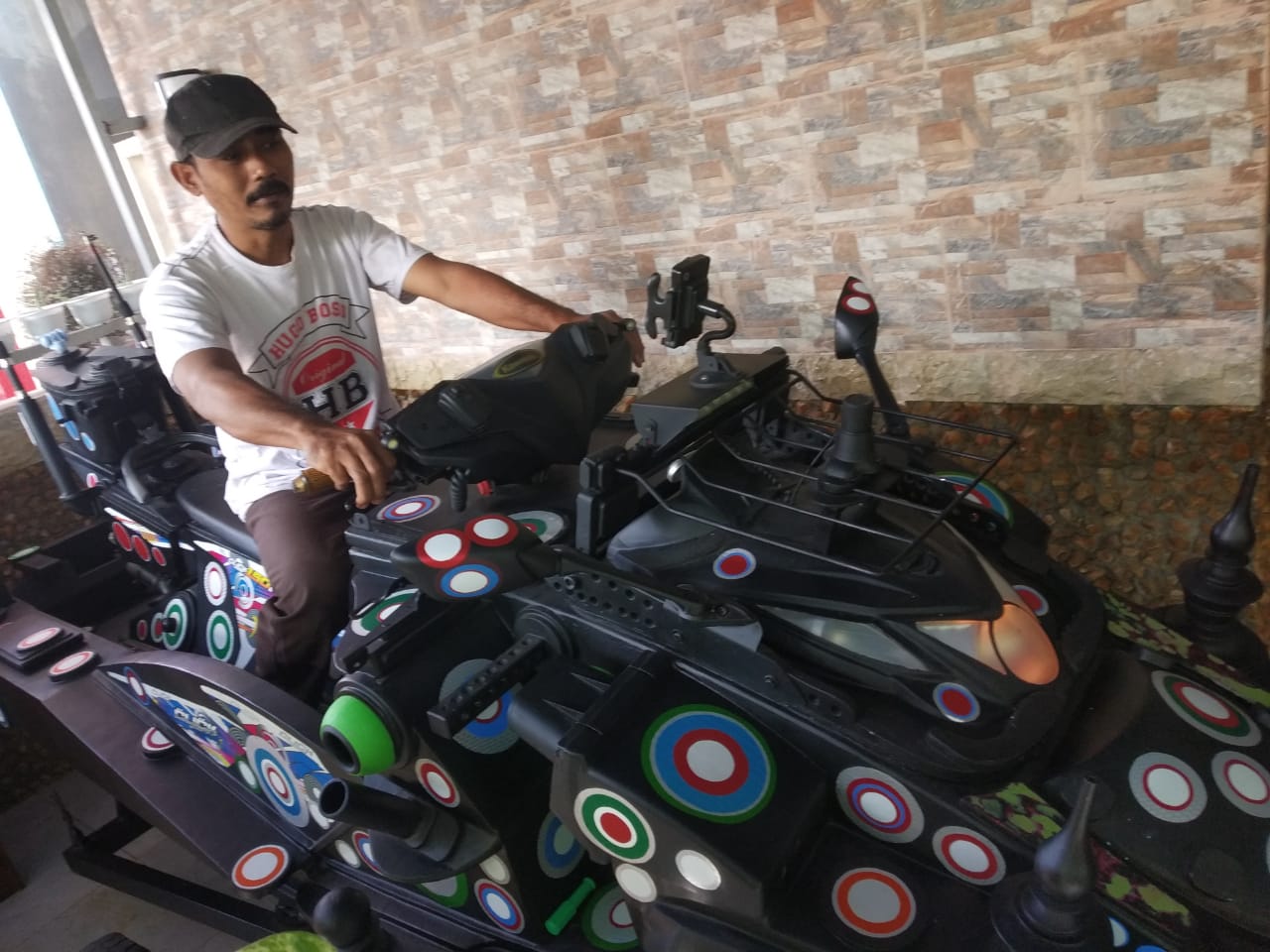 Warga Kelurahan Kolpajung Pemekasan Berhasil Ciptakan Jetsky Bermesin Motor