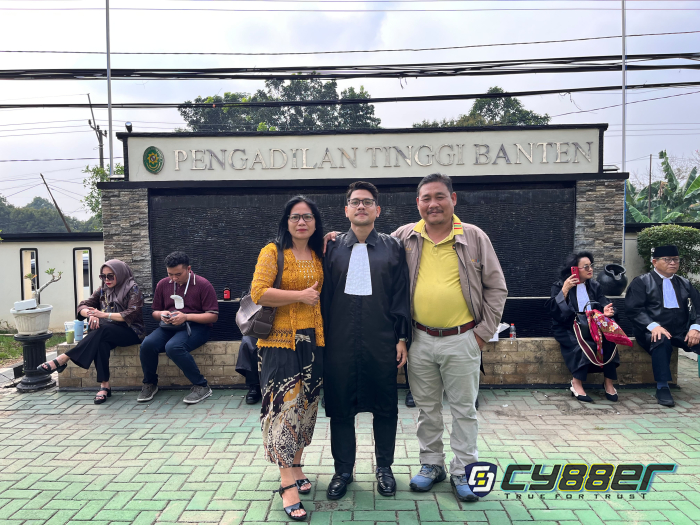 Anak Wartawan Tempuh Jalan Pengabdian, Hizkia Raymond Sinaga S.H Resmi Disumpah Jadi Advokat