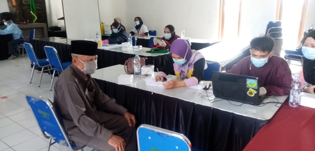 Desa Pasawahan Laksanakan Vaksinasi Covid-19 untuk Lansia Tahap Pertama