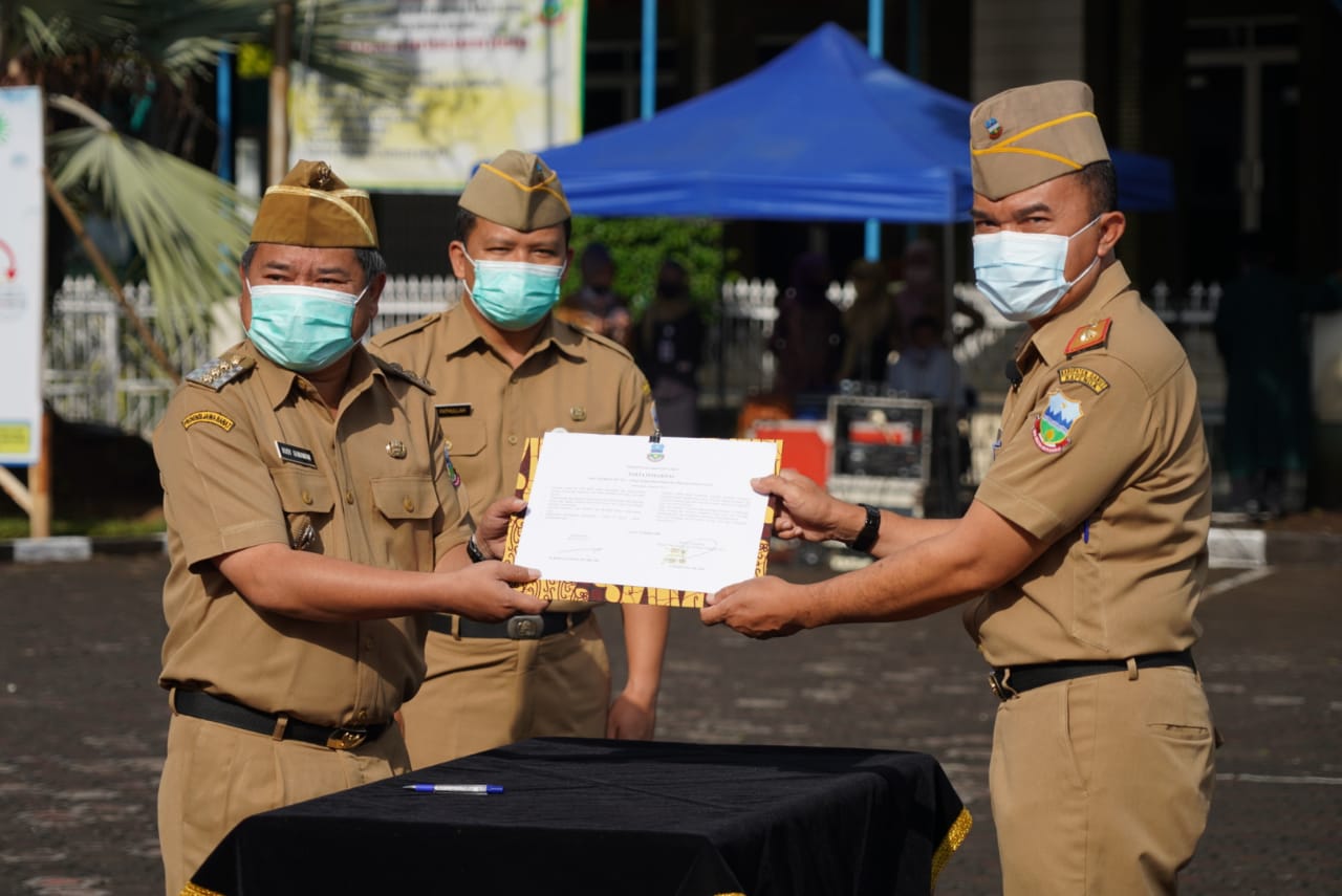 Bupati Melantik Usep Basuki Eko Kadispora Kabupaten Garut Menggantikan Kuswendi