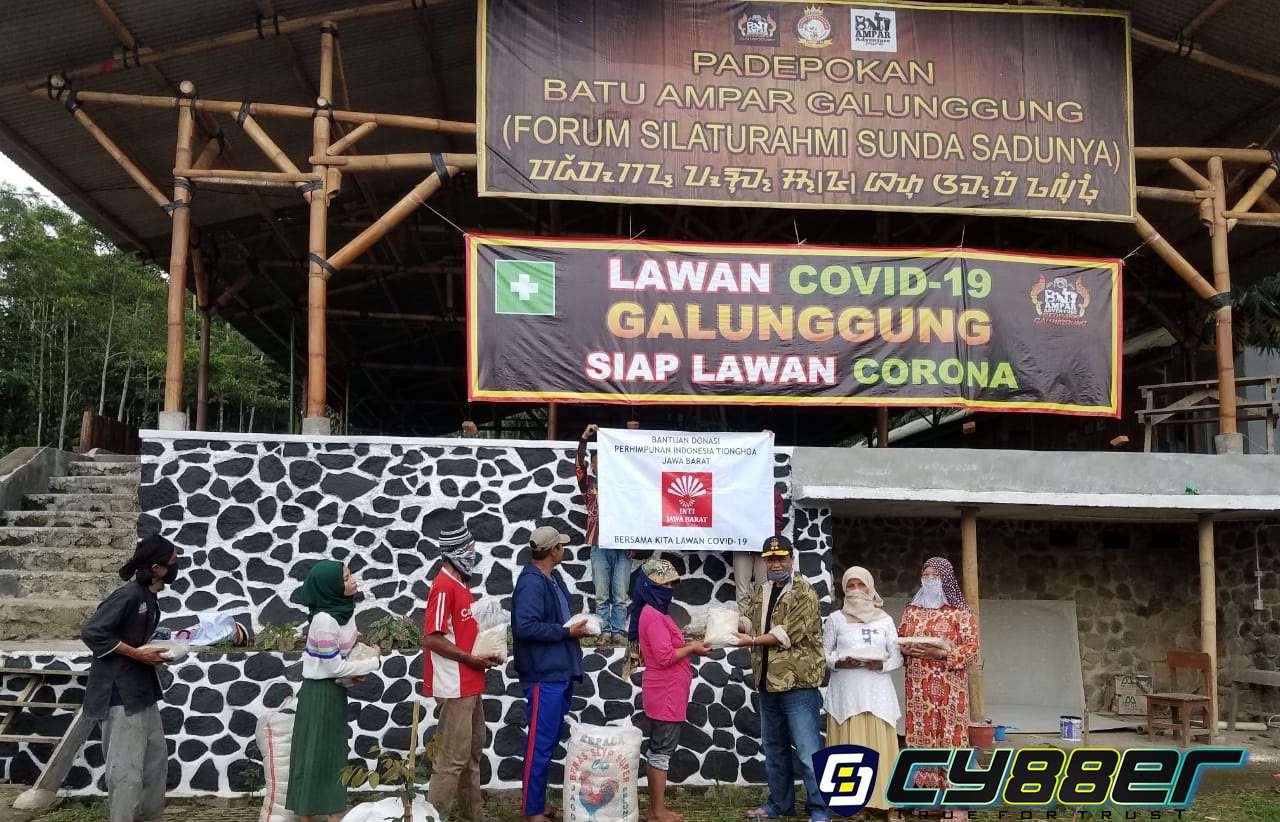 Tim Galunggung Abah Anton Bersama INTI, Salurkan Bantuan Sembako Pada Masyarakat Kurang Mampu di Jawa Barat